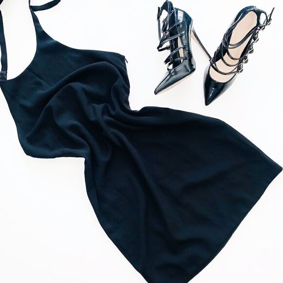 URBAN OUTFITTERS BLACK HALTER MINI DRESS‎ - Picture 3 of 10